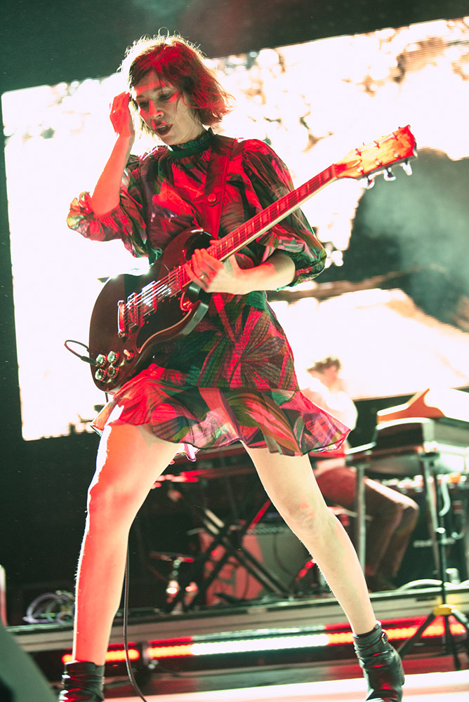 Sleater-Kinney, Edgefield Amphitheater, photo by Ignacio Quintana