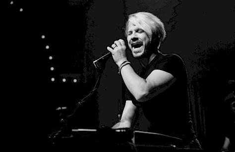 Hanson, Crystal Ballroom, photo by Kai Hayashi