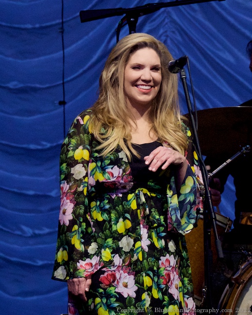 Robert Plant, Alison Krauss, Edgefield Amphitheater, photo by John Alcala