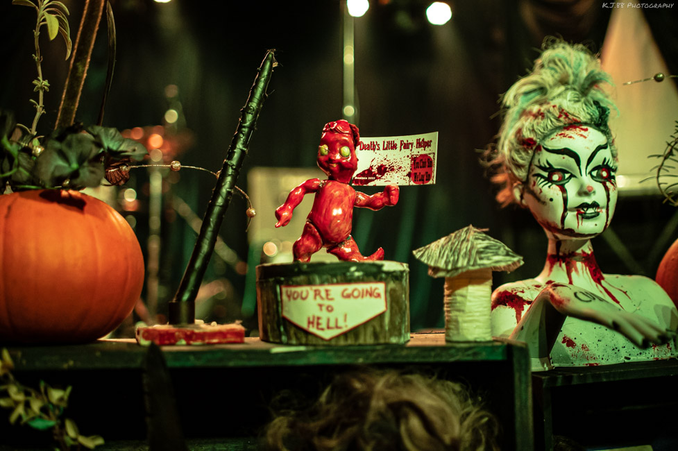 Karen Caskets, Dante's, photo by Kevin Pettigrew