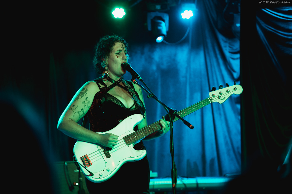 Titsweat, Dante's, photo by Kevin Pettigrew