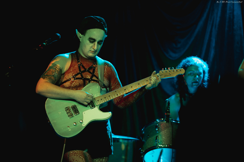 Titsweat, Dante's, photo by Kevin Pettigrew