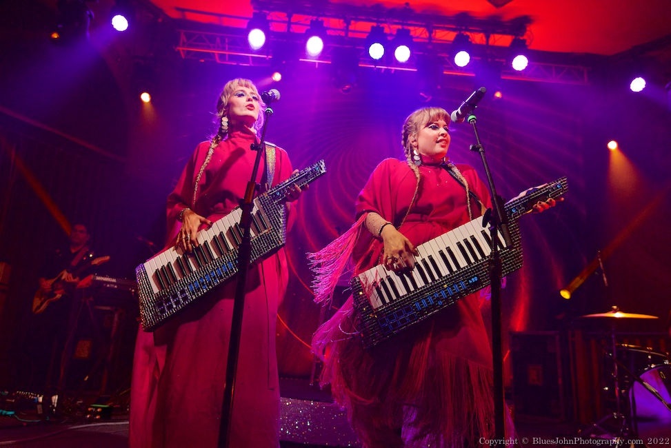 Lucius, Crystal Ballroom, photo by John Alcala