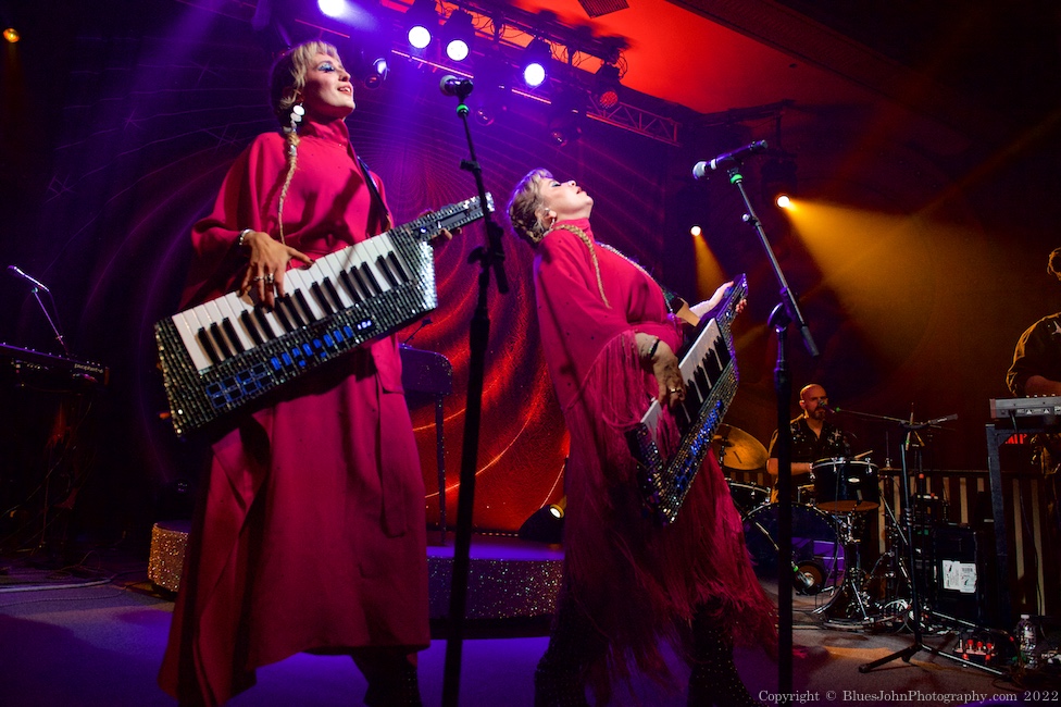 Lucius, Crystal Ballroom, photo by John Alcala