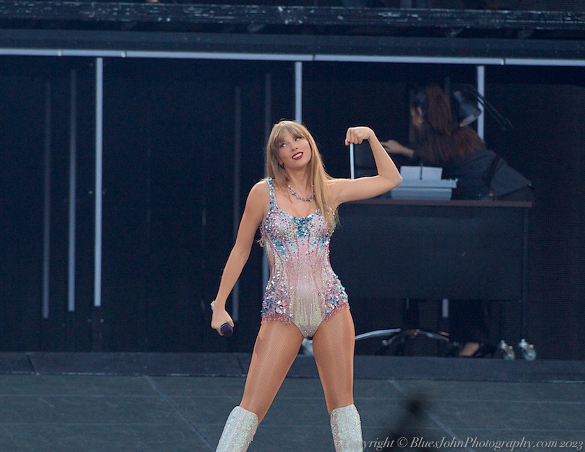 Taylor Swift, Lumen Field, photo by John Alcala