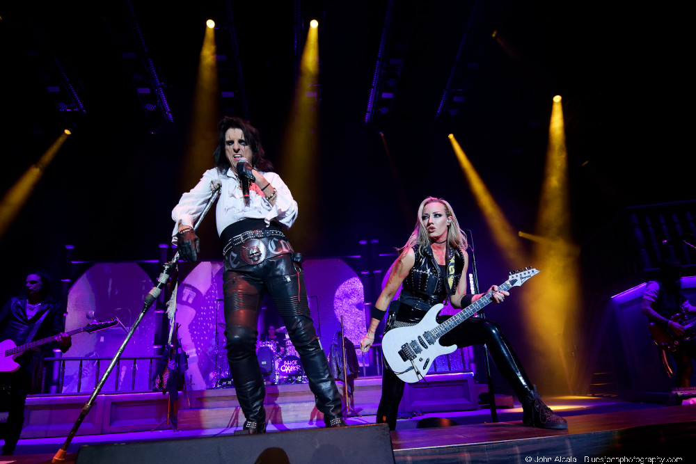 Alice Cooper, RV Inn Style Resorts Amphitheater, photo by John Alcala