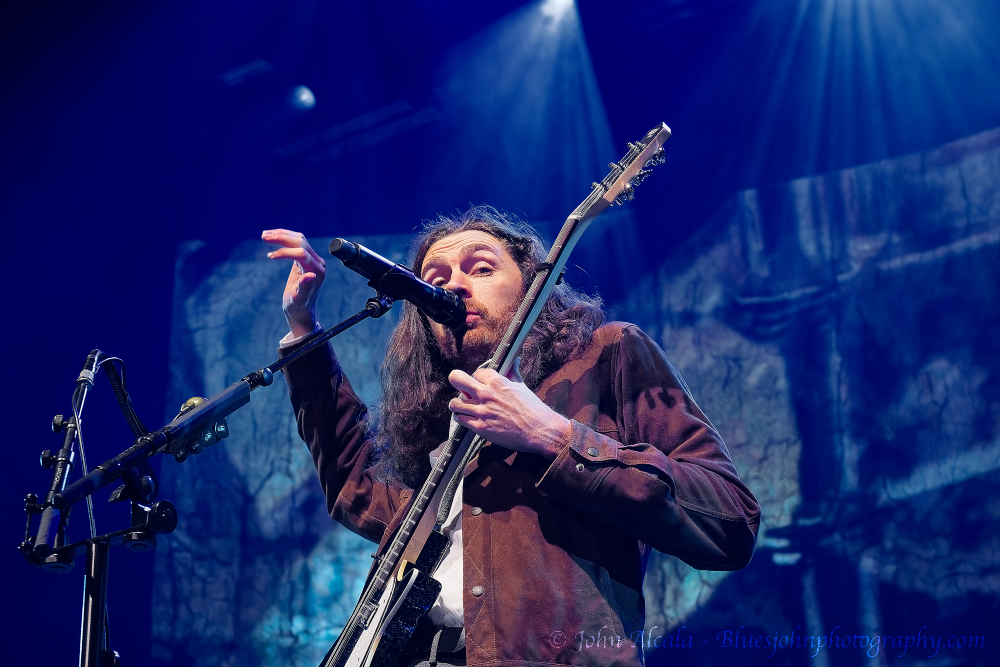 Hozier, Moda Center, photo by John Alcala