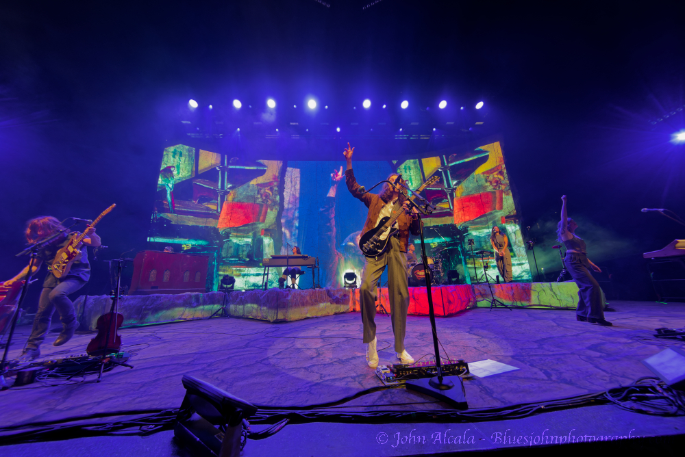 Hozier, Moda Center, photo by John Alcala