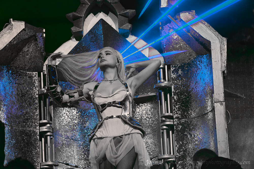 Kim Petras, Veterans Memorial Coliseum, photo by John Alcala