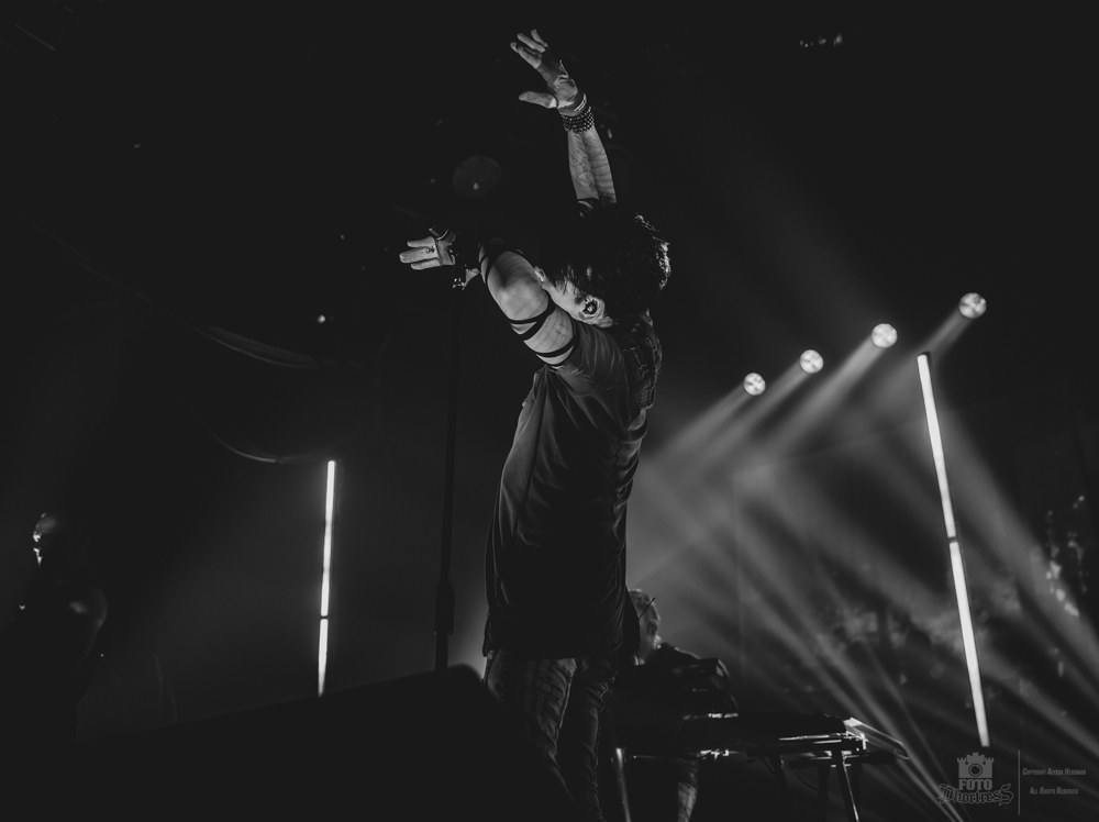 Gary Numan, Roseland Theater, photo by Alyssa Herrman
