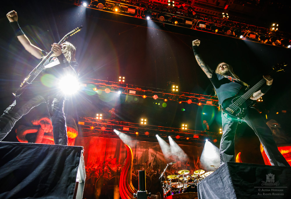 Amon Amarth, Moda Center, photo by Alyssa Herrman