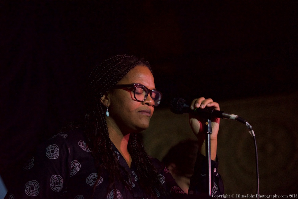 Liz Vice, Mission Theater, photo by John Alcala