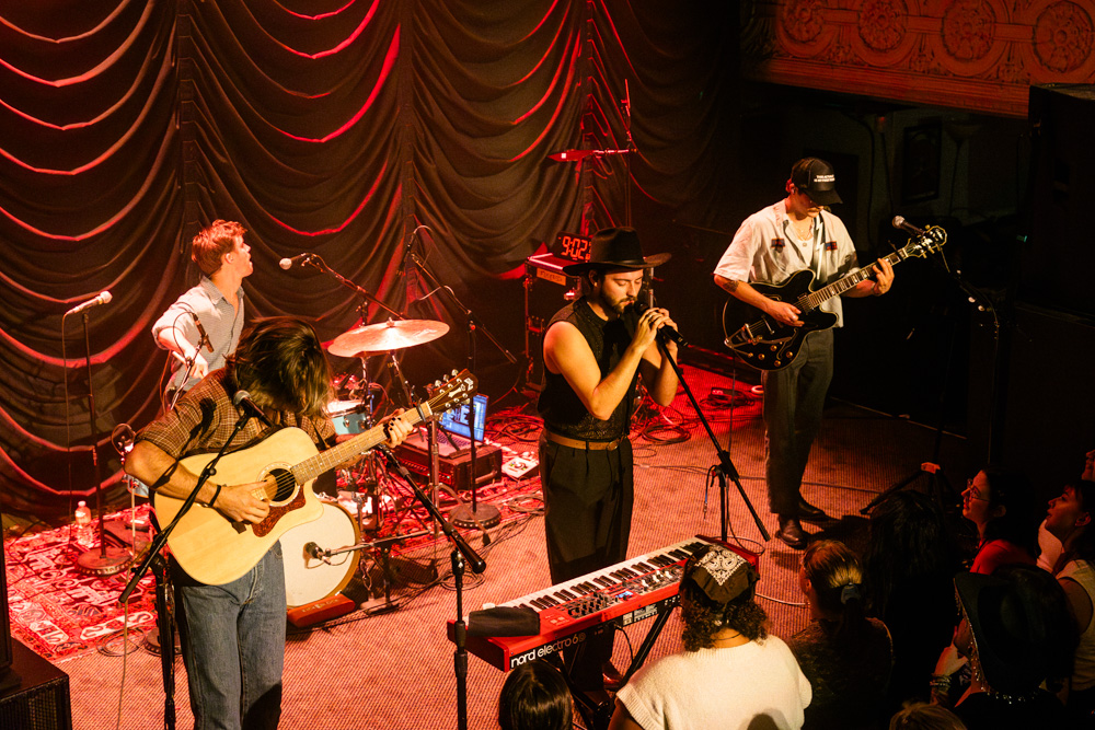 Noah Floersch, Mission Theater, photo by Blake Sourisseau