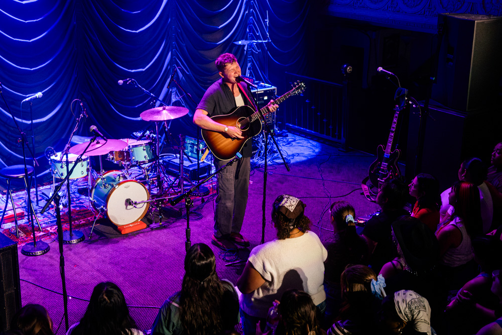 Steinza, Mission Theater, photo by Blake Sourisseau