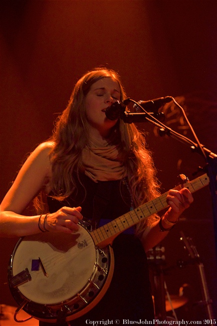 Shook Twins, Revolution Hall, photo by John Alcala