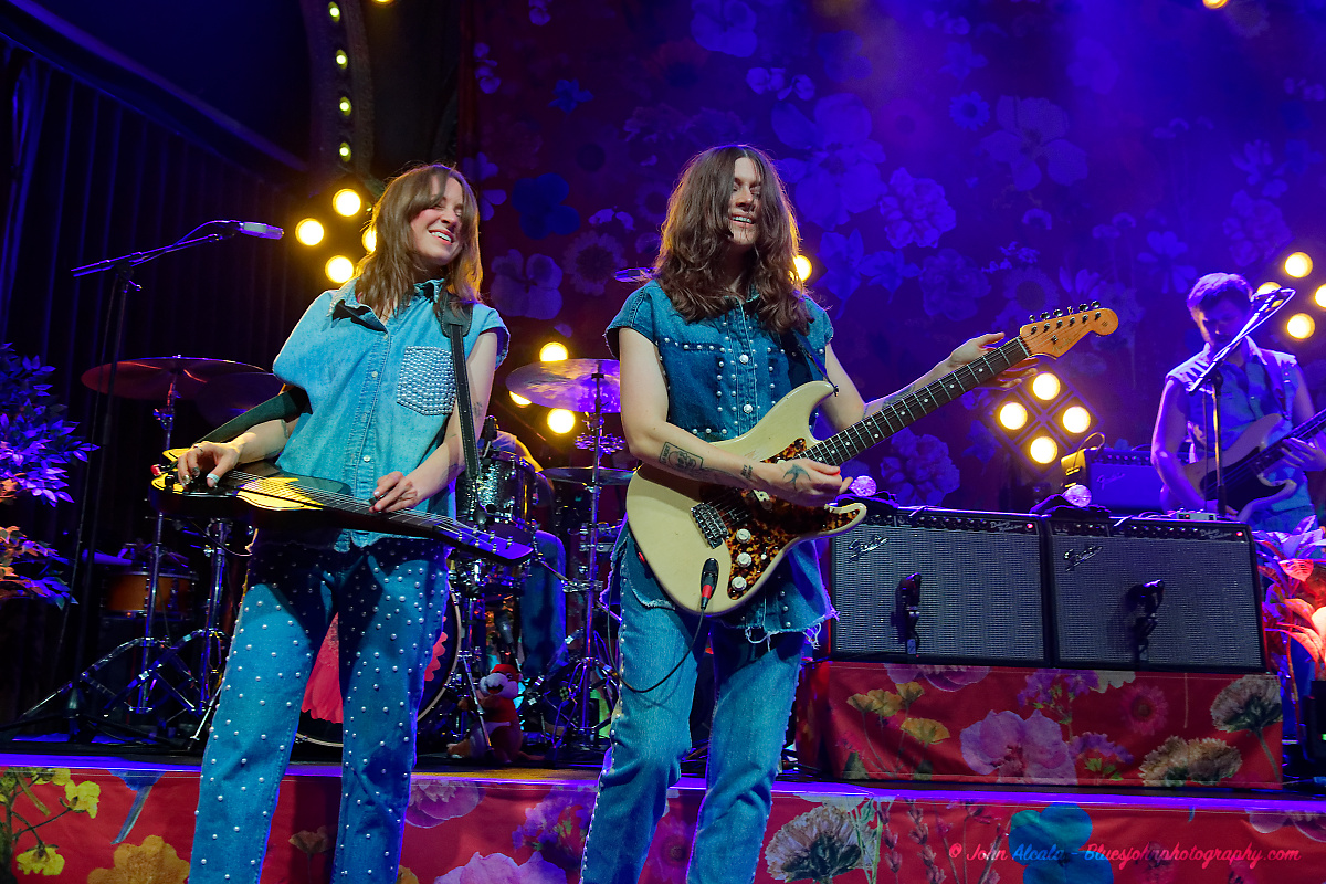 Larkin Poe, Crystal Ballroom, photo by John Alcala
