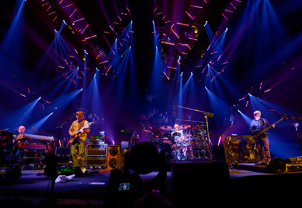 Phish, Moda Center, photo by John Alcala