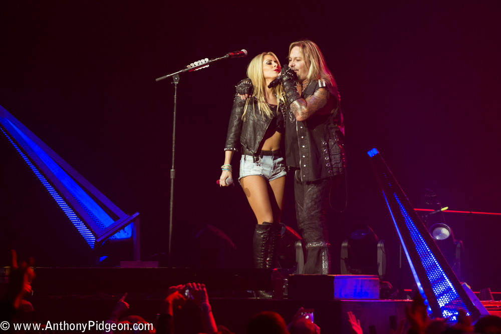 Mötley Crüe, Moda Center, Rose Quarter, photo by Anthony Pidgeon