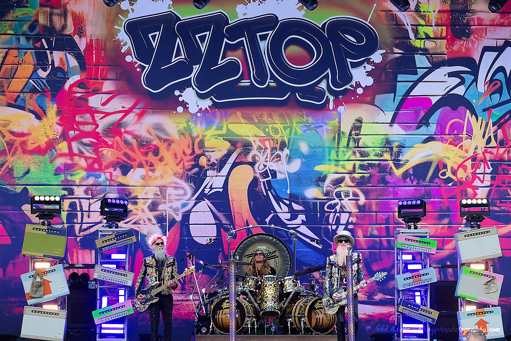 ZZ Top, Edgefield Amphitheater, photo by John Alcala