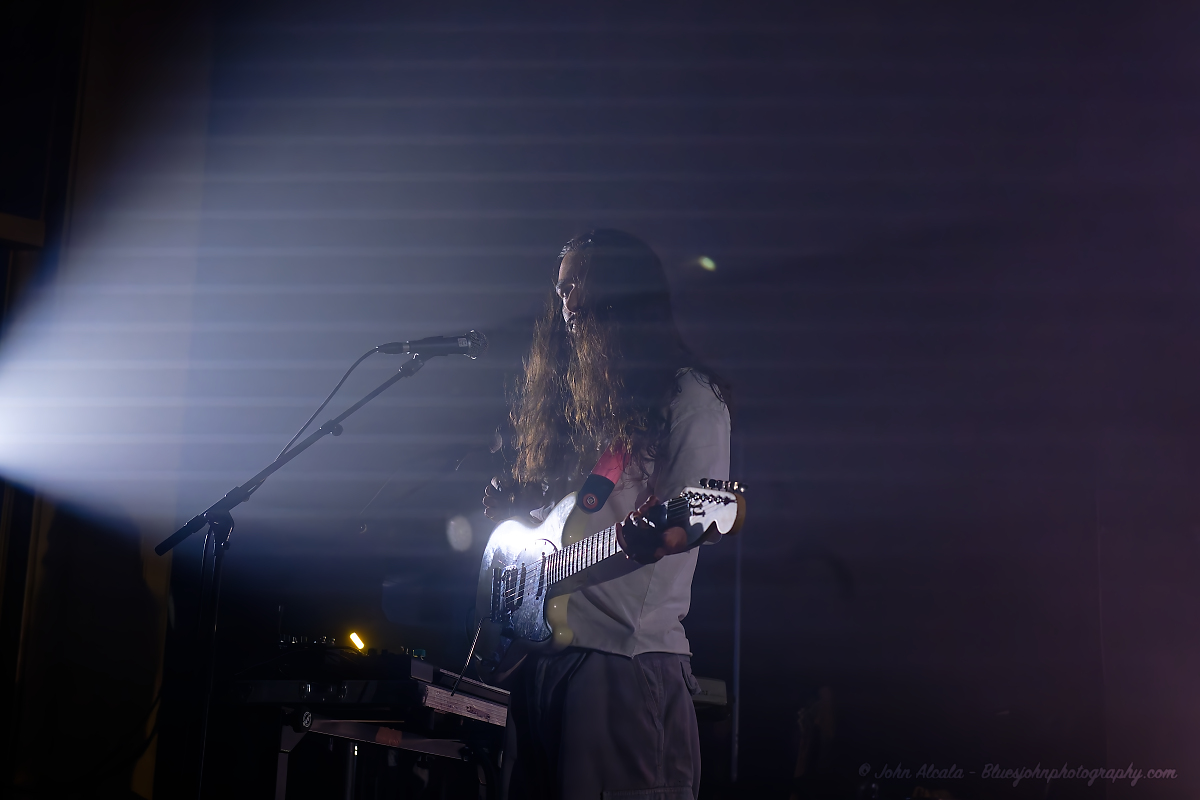 Wet Leg, Revolution Hall, photo by John Alcala