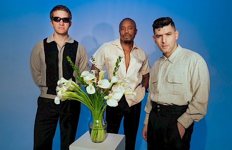 Durand Jones & The Indications