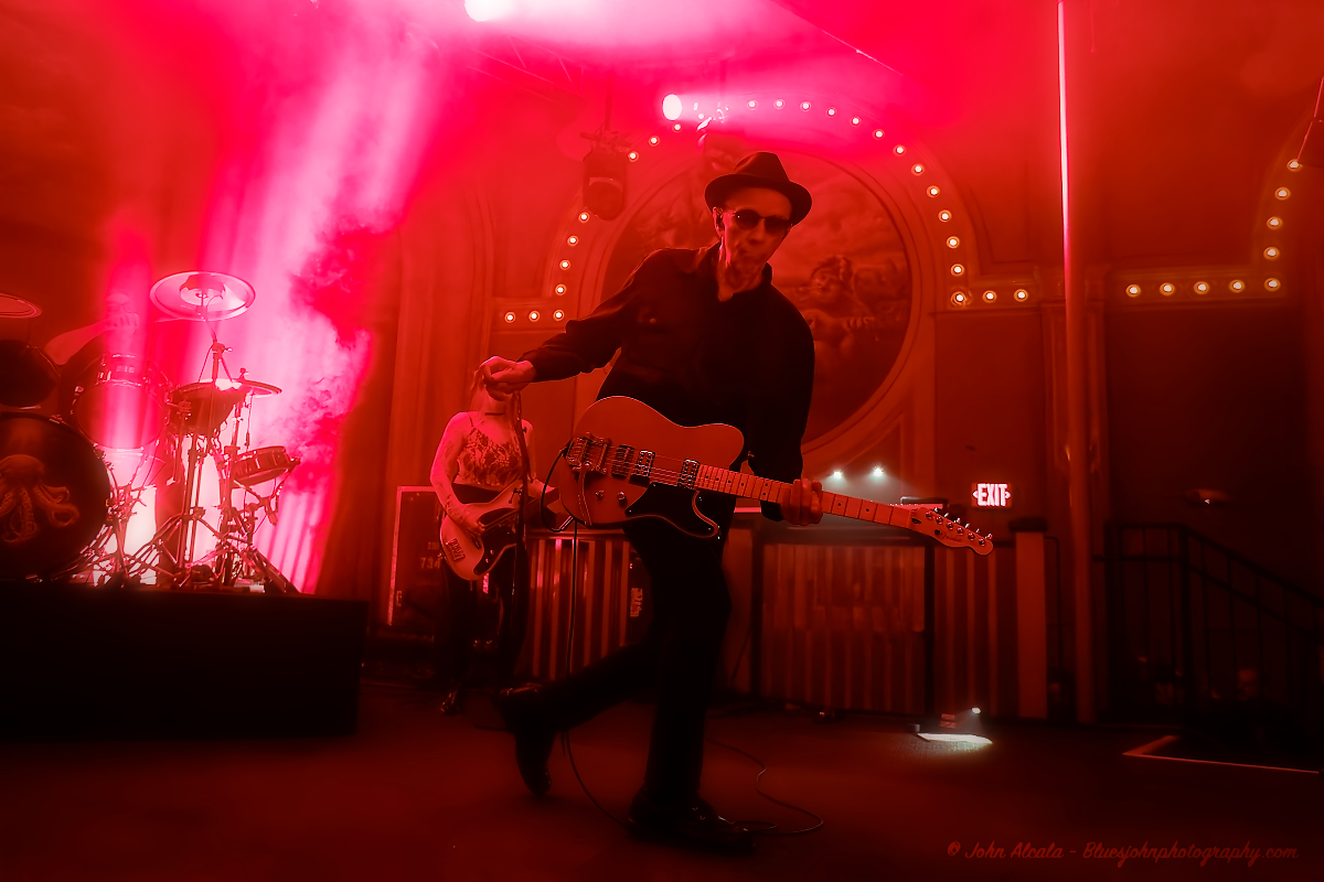 Garbage, Crystal Ballroom, photo by John Alcala