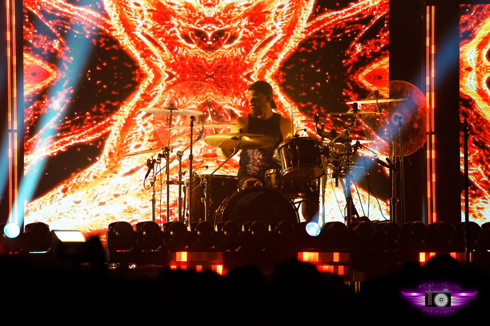 Currents, Roseland Theater, photo by Joshua Hathaway