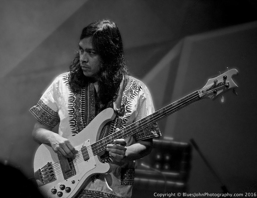 Cat Hoch, Holocene, photo by John Alcala