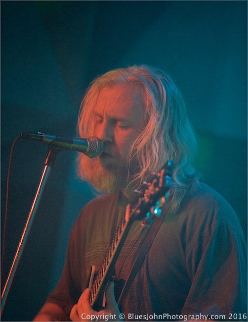Astro Tan, Holocene, photo by John Alcala
