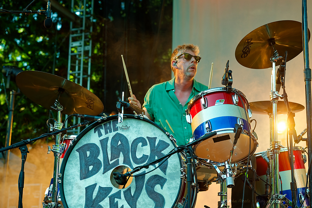The Black Keys, Edgefield Amphitheater, photo by John Alcala