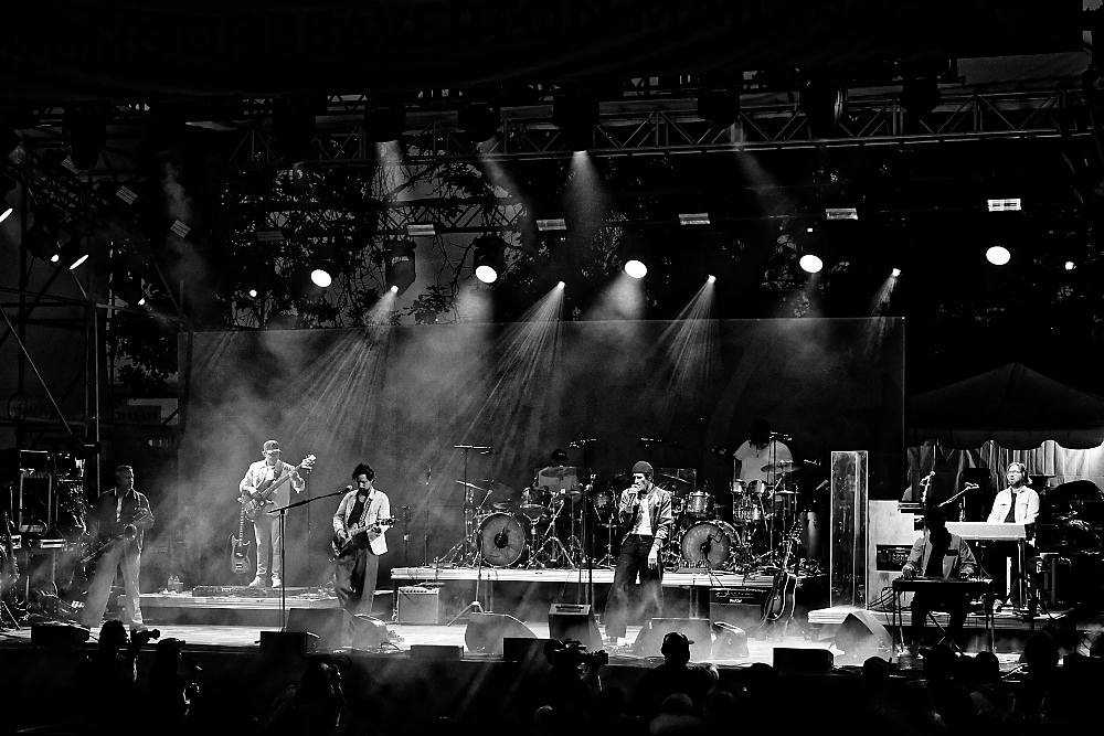 The Revivalists, Tom McCall Waterfront Park, photo by John Alcala