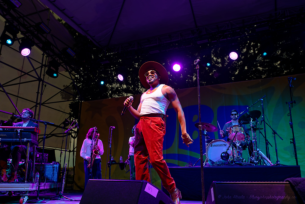 Durand Jones & The Indications, Tom McCall Waterfront Park, photo by John Alcala