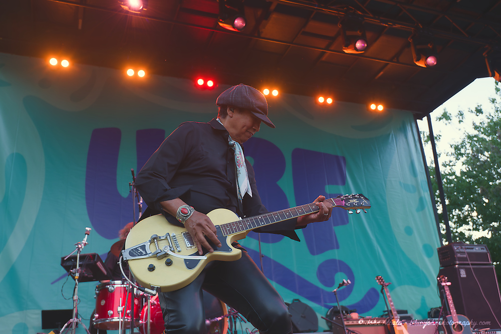 Alejandro Escovedo, Tom McCall Waterfront Park, photo by John Alcala