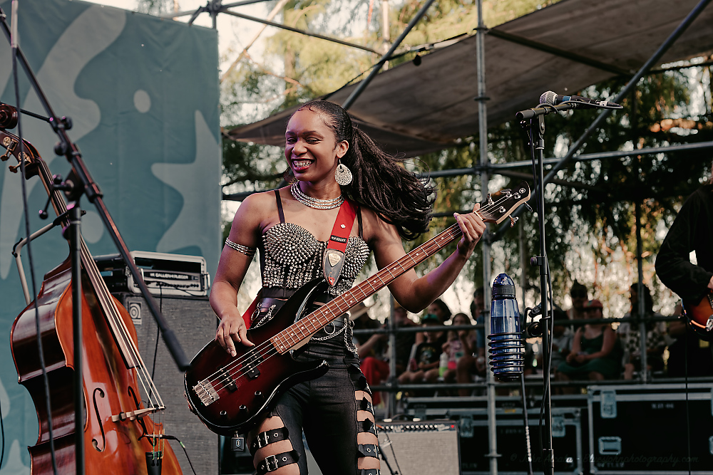 Angelique Francis, Tom McCall Waterfront Park, photo by John Alcala