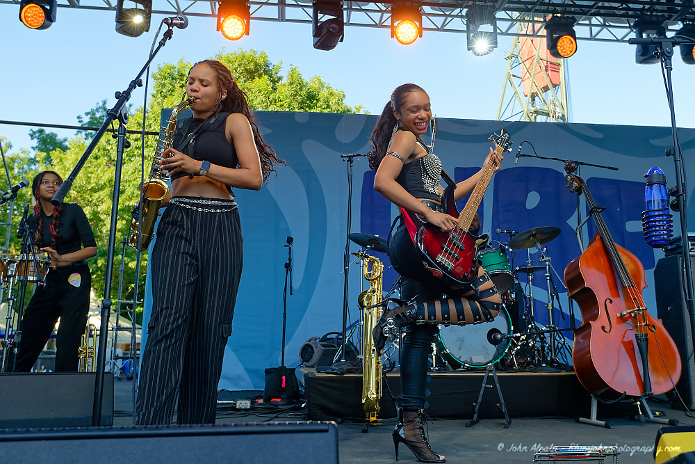 Angelique Francis, Tom McCall Waterfront Park, photo by John Alcala