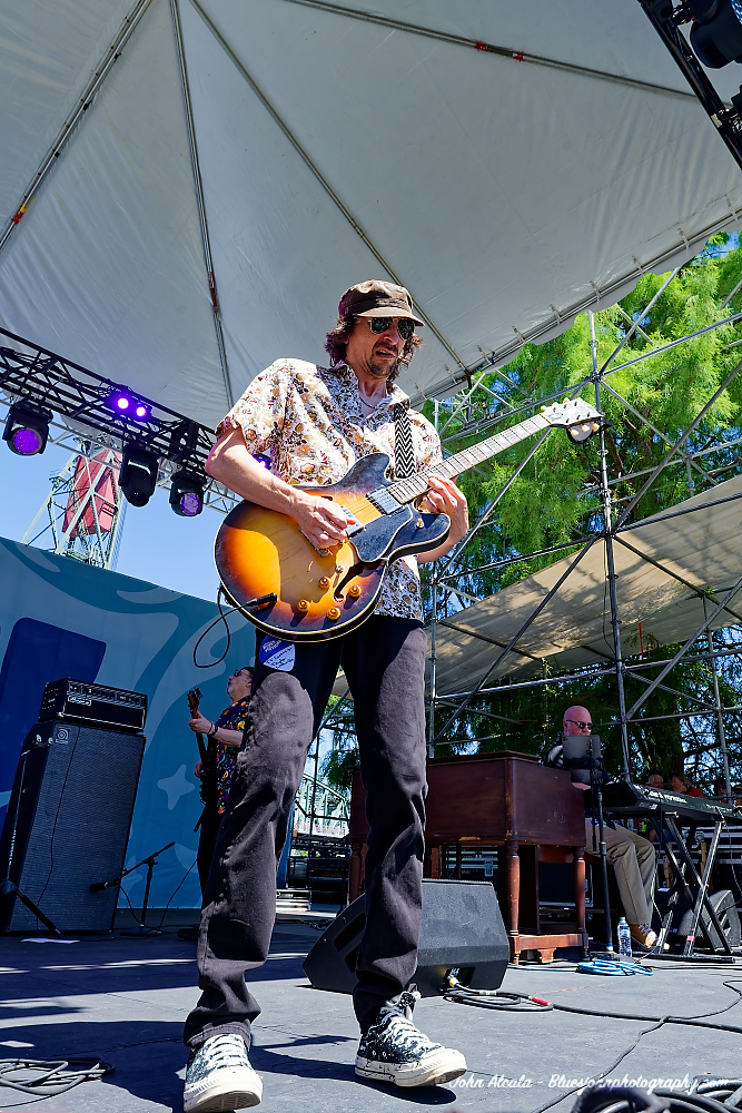 Ty Curtis, Tom McCall Waterfront Park, photo by John Alcala