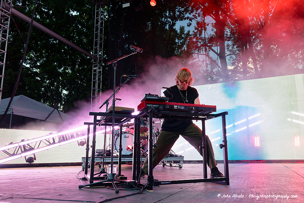 Bob Moses, Edgefield Amphitheater, photo by John Alcala