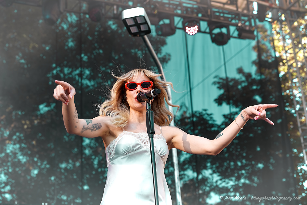 Cannons, Edgefield Amphitheater, photo by John Alcala