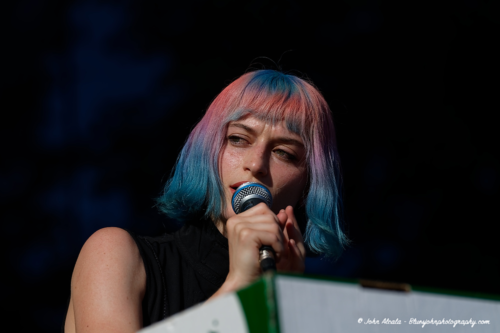 OXIS, Edgefield Amphitheater, photo by John Alcala