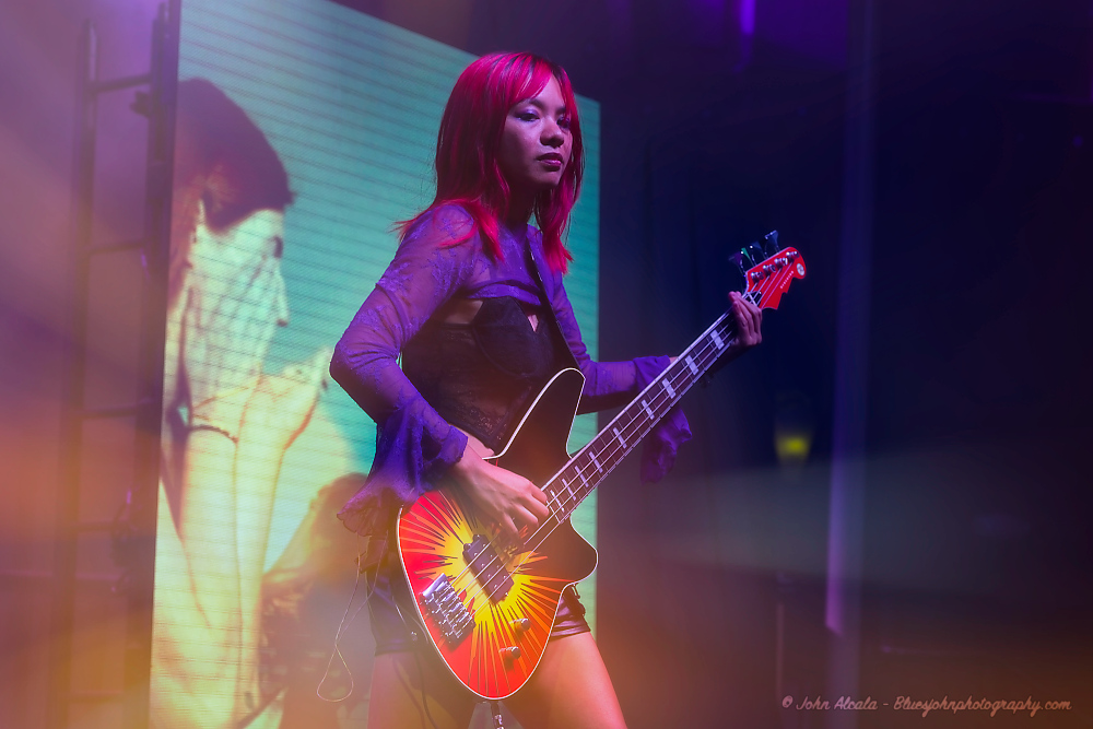 Honey Revenge, Crystal Ballroom, photo by John Alcala