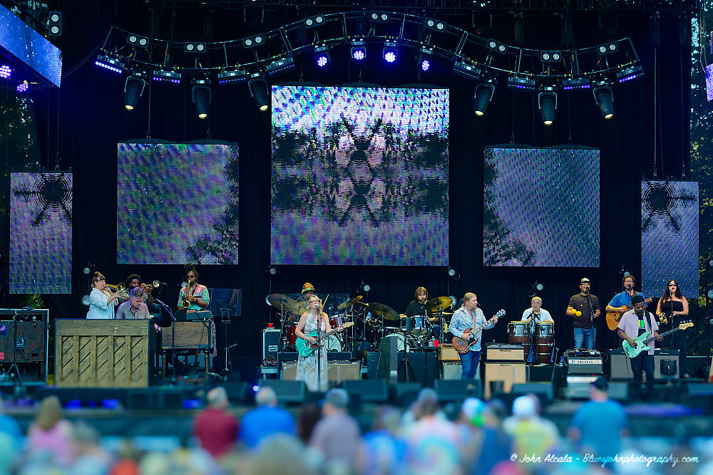 Tedeschi Trucks Band, Edgefield Amphitheater, photo by John Alcala