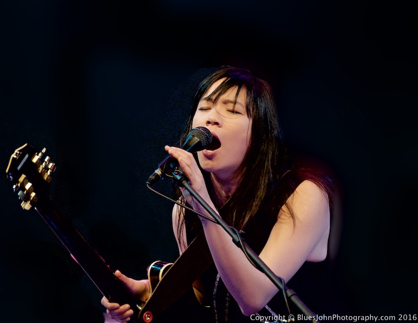 Thao & The Get Down Stay Down, KINK, Bloodworks Live Studio, photo by John Alcala