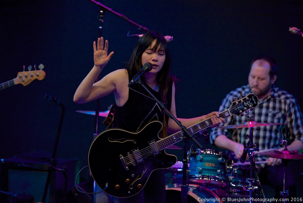 Thao & The Get Down Stay Down, KINK, Bloodworks Live Studio, photo by John Alcala
