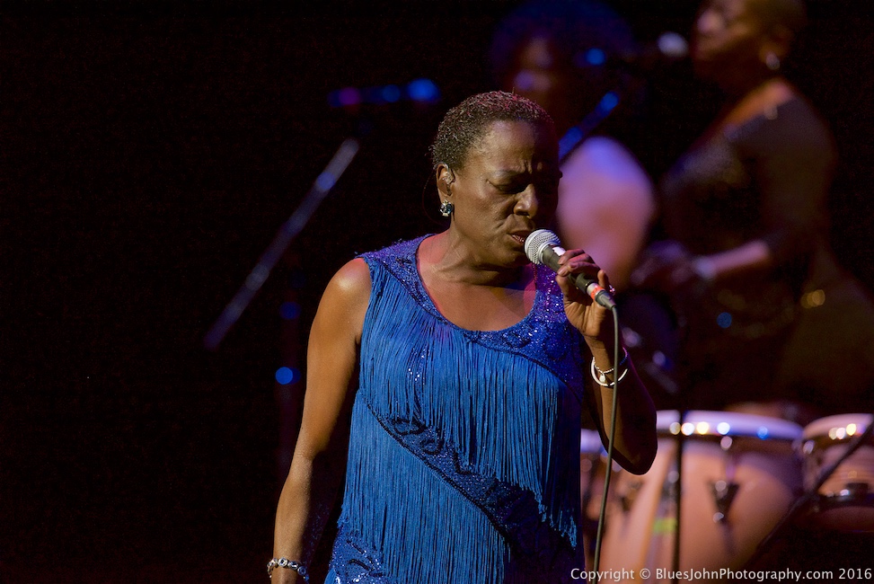 Sharon Jones & the Dap-Kings, Keller Auditorium, Soul'd Out Music Festival, photo by John Alcala