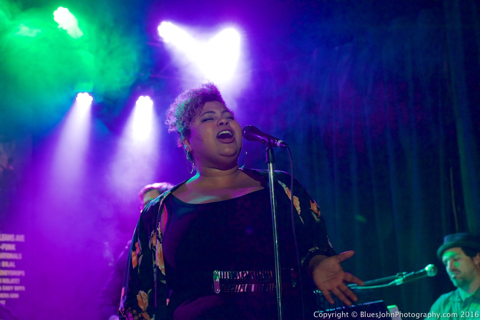 Dirty Revival, Sarah Clarke, Star Theater, photo by John Alcala
