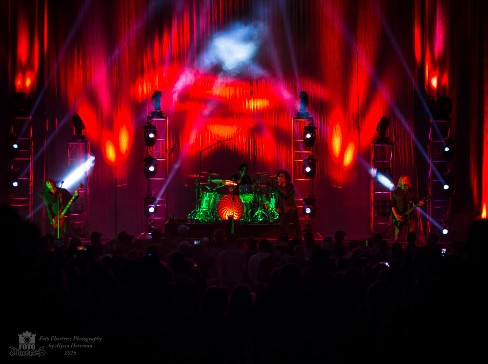 Alice In Chains, Arlene Schnitzer Concert Hall, photo by Alyssa Herrman