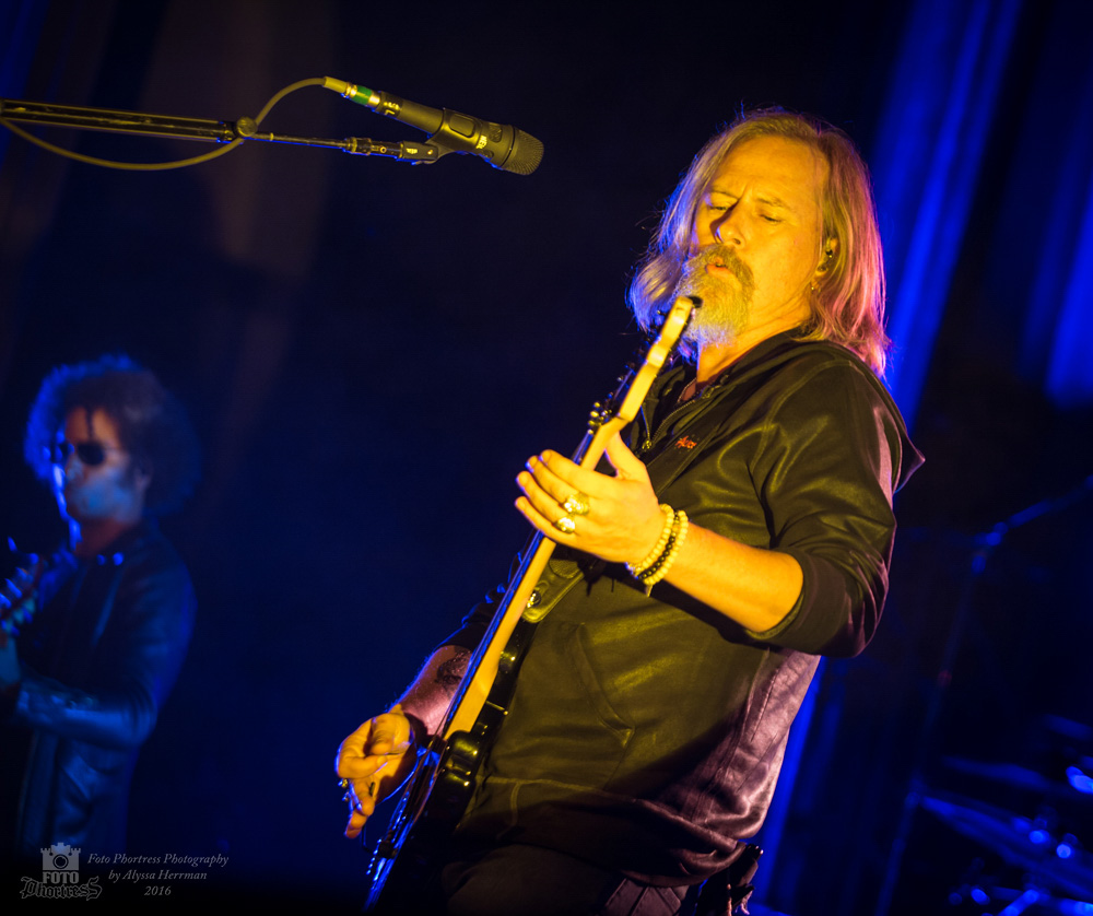 Alice In Chains, Arlene Schnitzer Concert Hall, photo by Alyssa Herrman