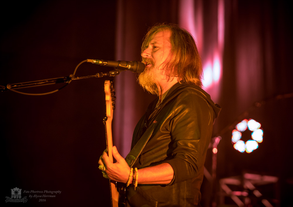 Alice In Chains, Arlene Schnitzer Concert Hall, photo by Alyssa Herrman