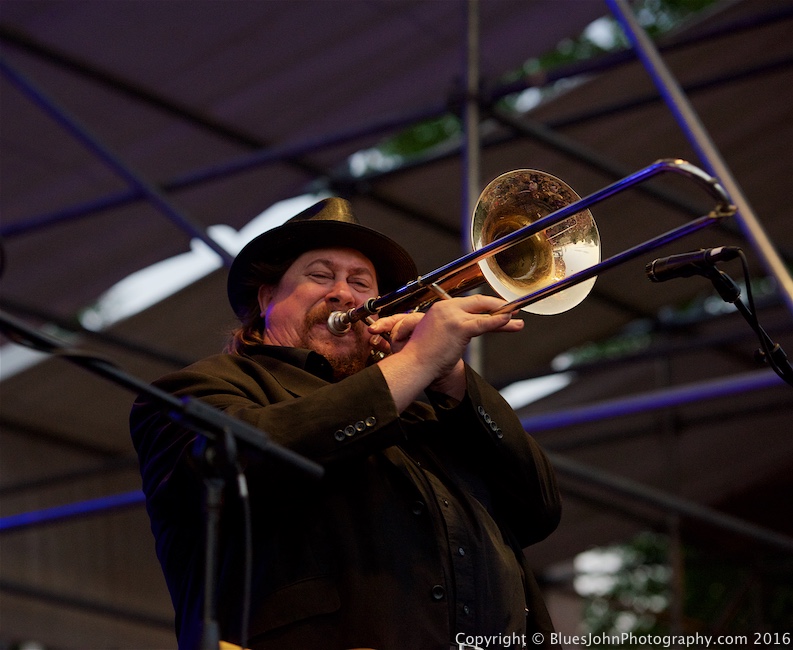 Waterfront Blues Festival, Tom McCall Waterfront Park, photo by John Alcala