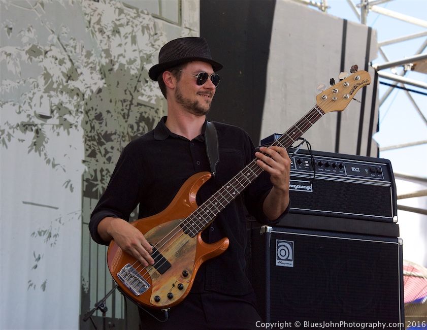 Lilla, Waterfront Blues Festival, Tom McCall Waterfront Park, photo by John Alcala